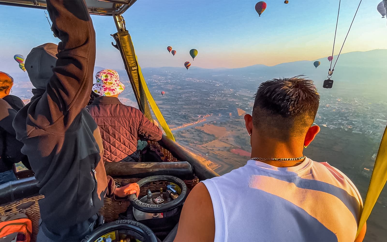 From Mexico City: Hot Air Balloon with Teotihuacán Tour tickets in Mexico City - Attractions | TickYourList