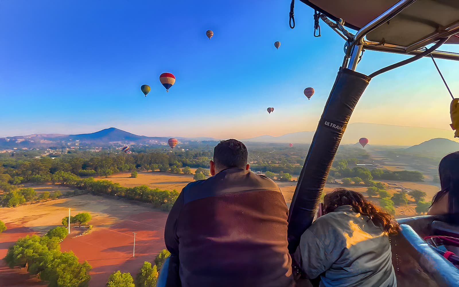 Teotihuacán Hot Air Balloon Ride with Optional Guided Tour & Basilica Visit