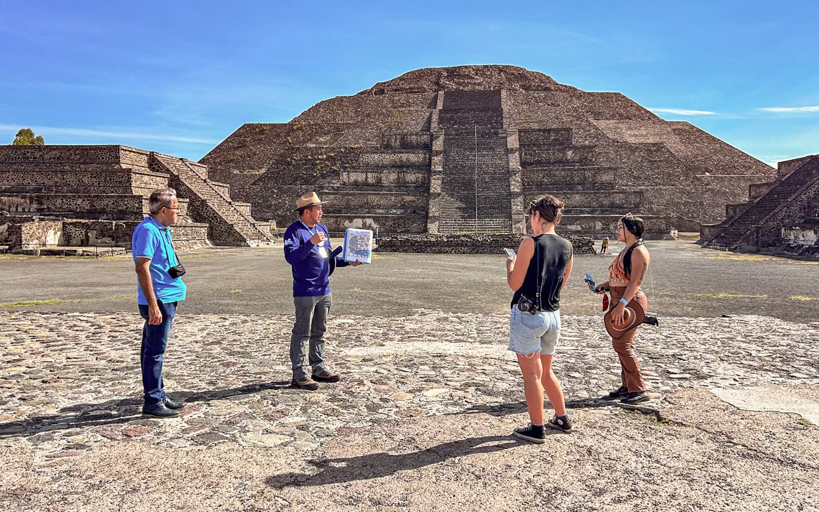 From Mexico City: Teotihuacán, Guadalupe Shrine & Tlatelolco Full-Day Tour