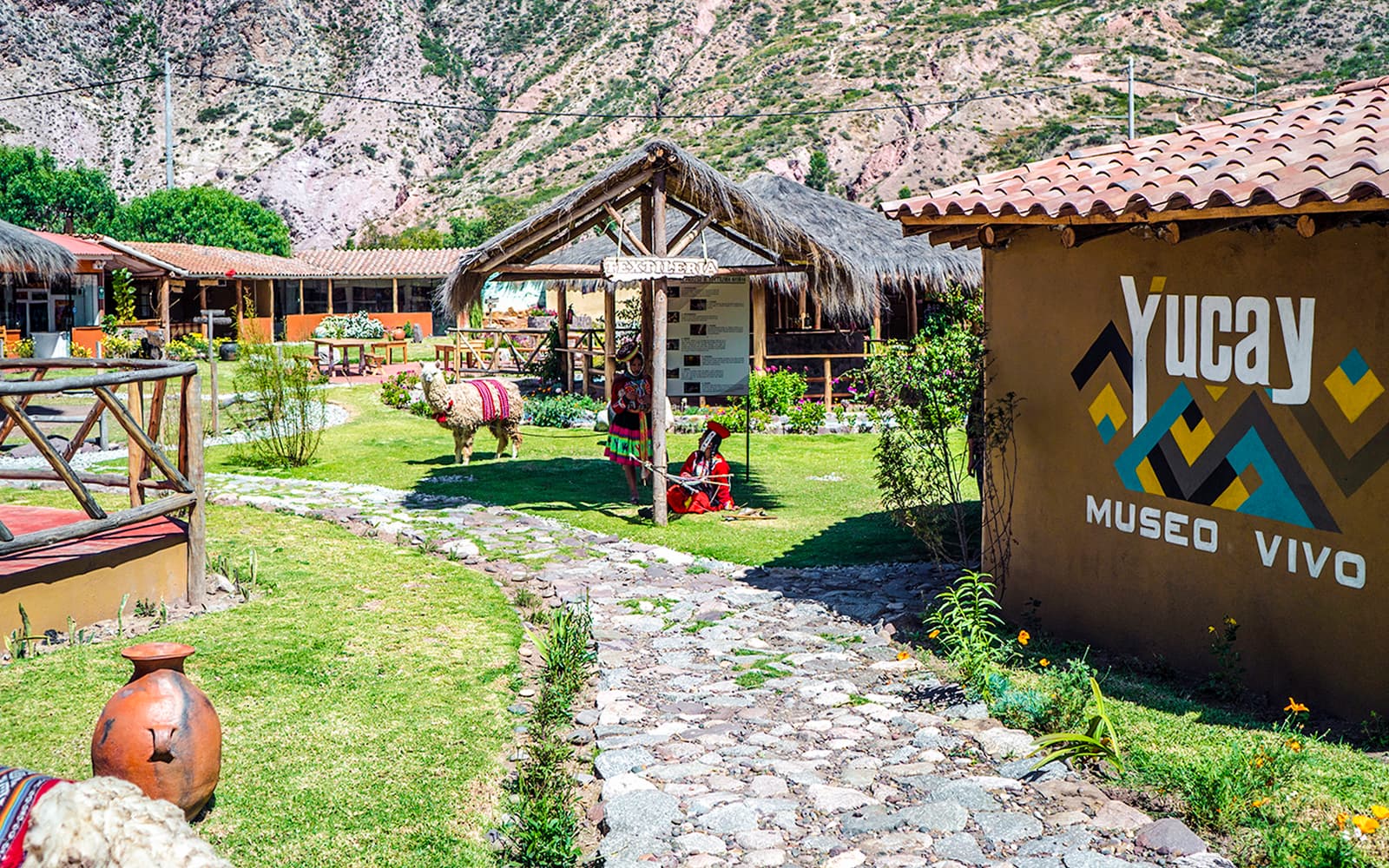 From Cusco: Full-Day Trip to Ollantaytambo and Chinchero with Lunch tickets in Cusco - Features | TickYourList