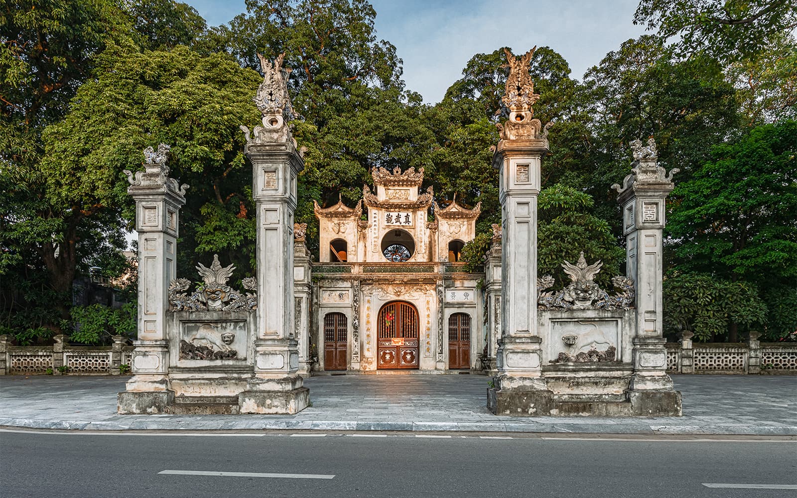 City Sightseeing: Hanoi Hop-on Hop-off Bus Tour tickets in Hanoi - Full Experience | TickYourList