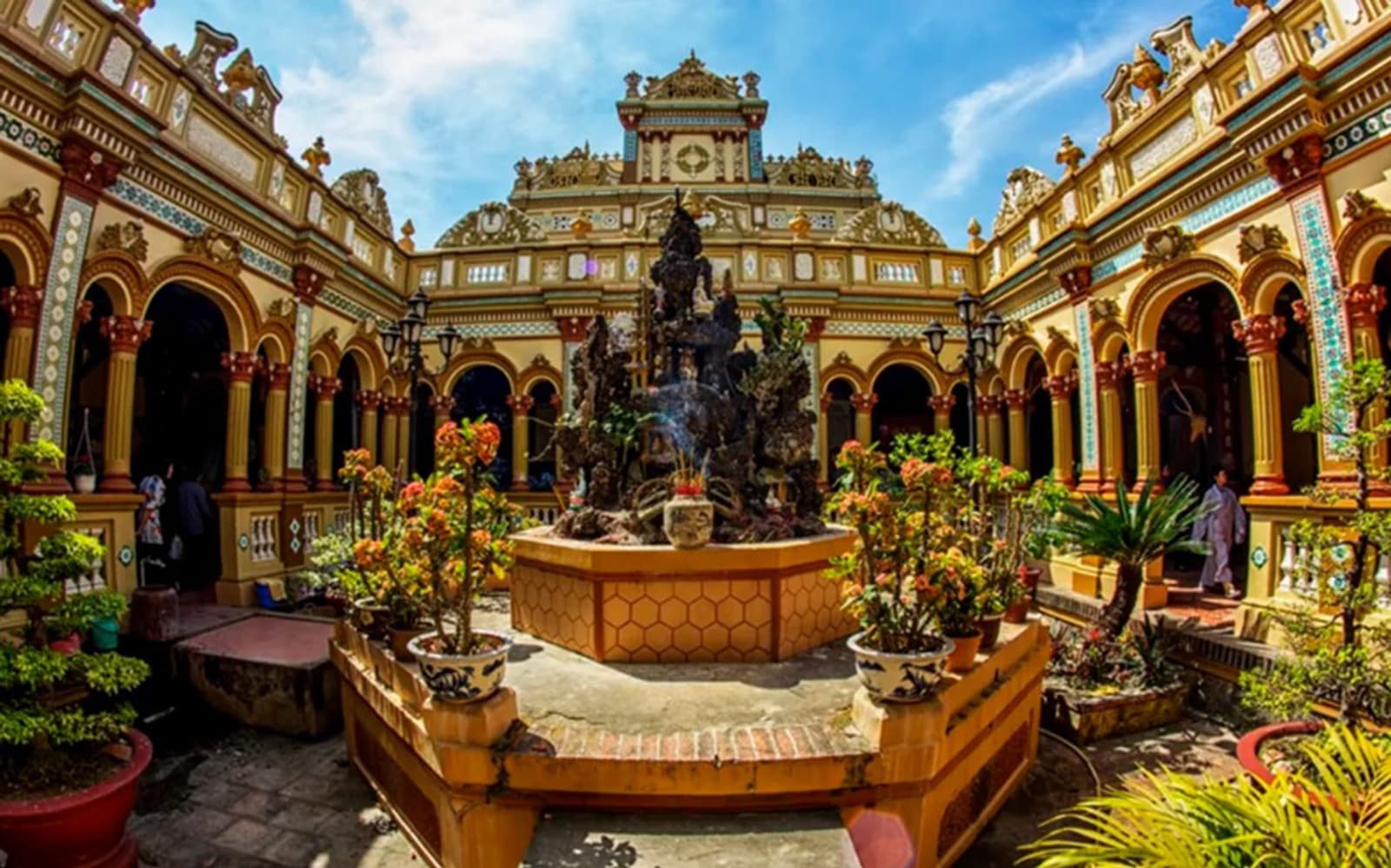 Mekong Delta Small Group Guided Tour with Vinh Trang Pagoda & Lunch tickets in Ho Chi Minh City - Attractions | TickYourList