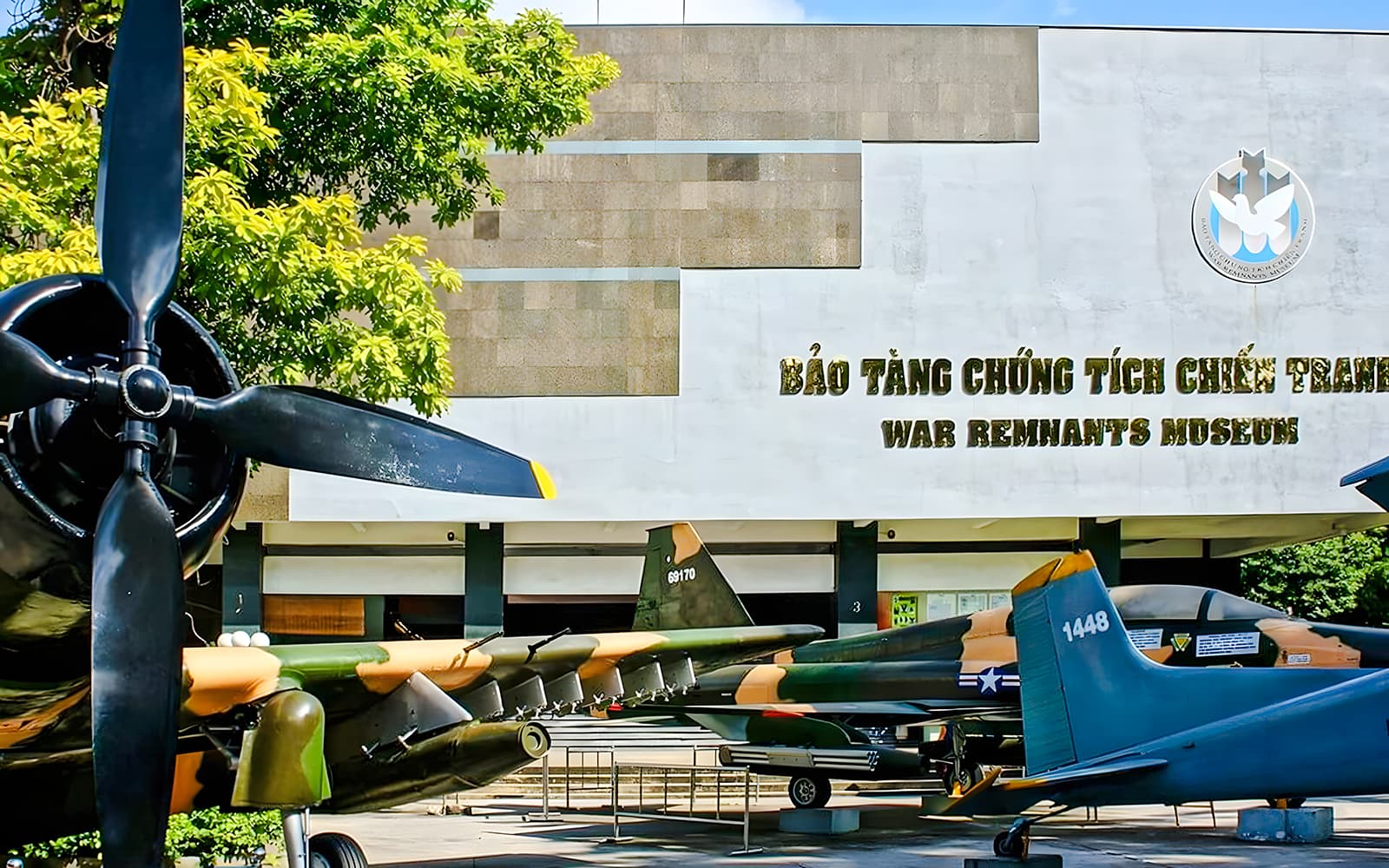 Hop-on Hop-off Vietnam: Ho Chi Minh Hop-on Hop-off Bus Tour tickets in Ho Chi Minh City - Highlights | TickYourList