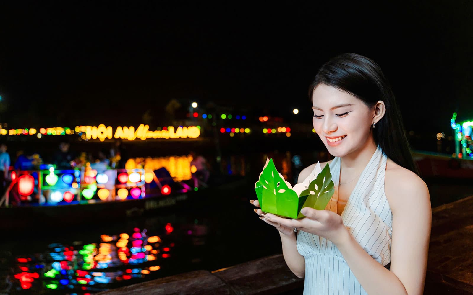 Hoi An Memories Show Tickets with Lantern Release on Boat in Hoi An - Features | TickYourList