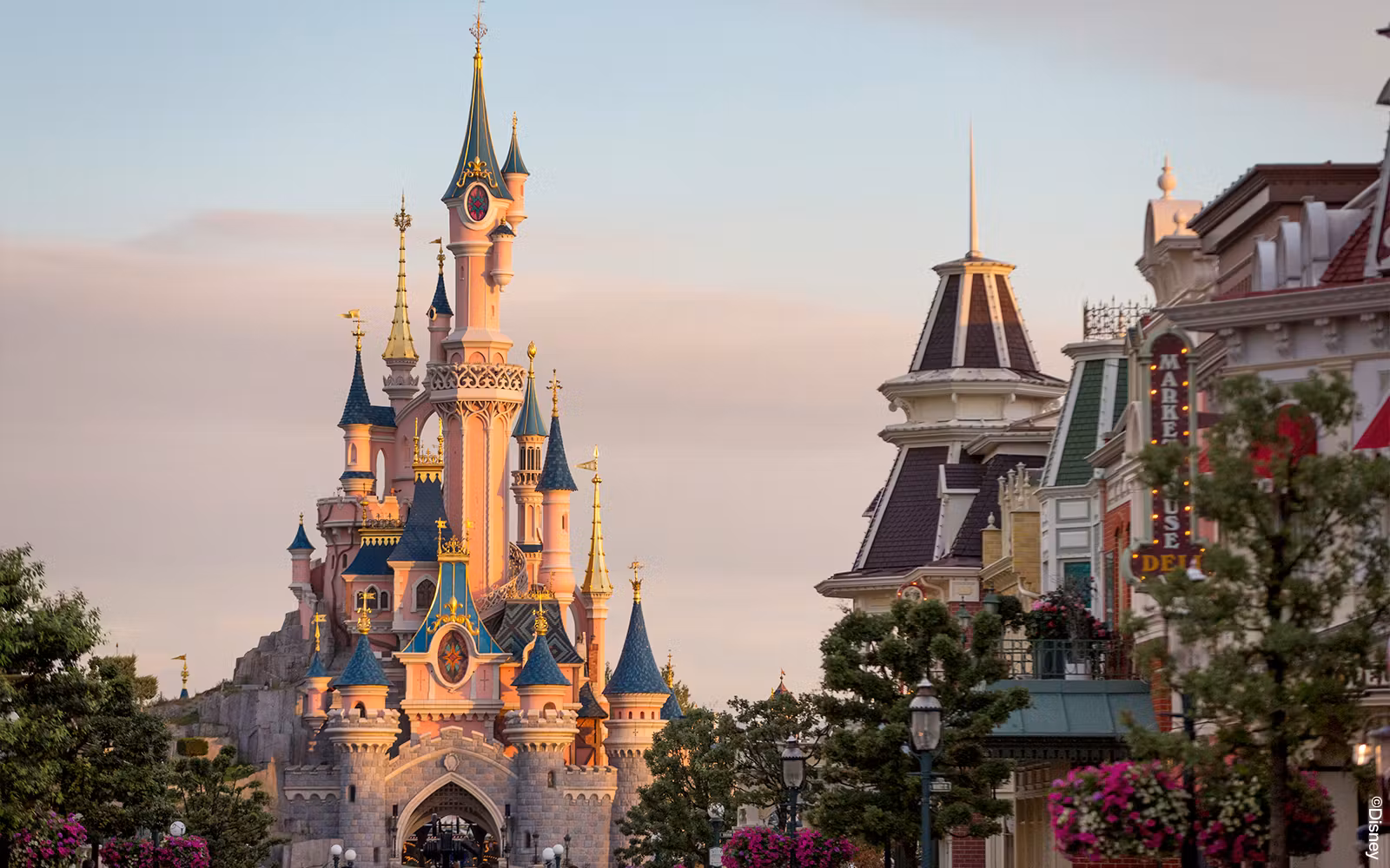 Disneyland® Paris tickets in Paris - Highlights | TickYourList