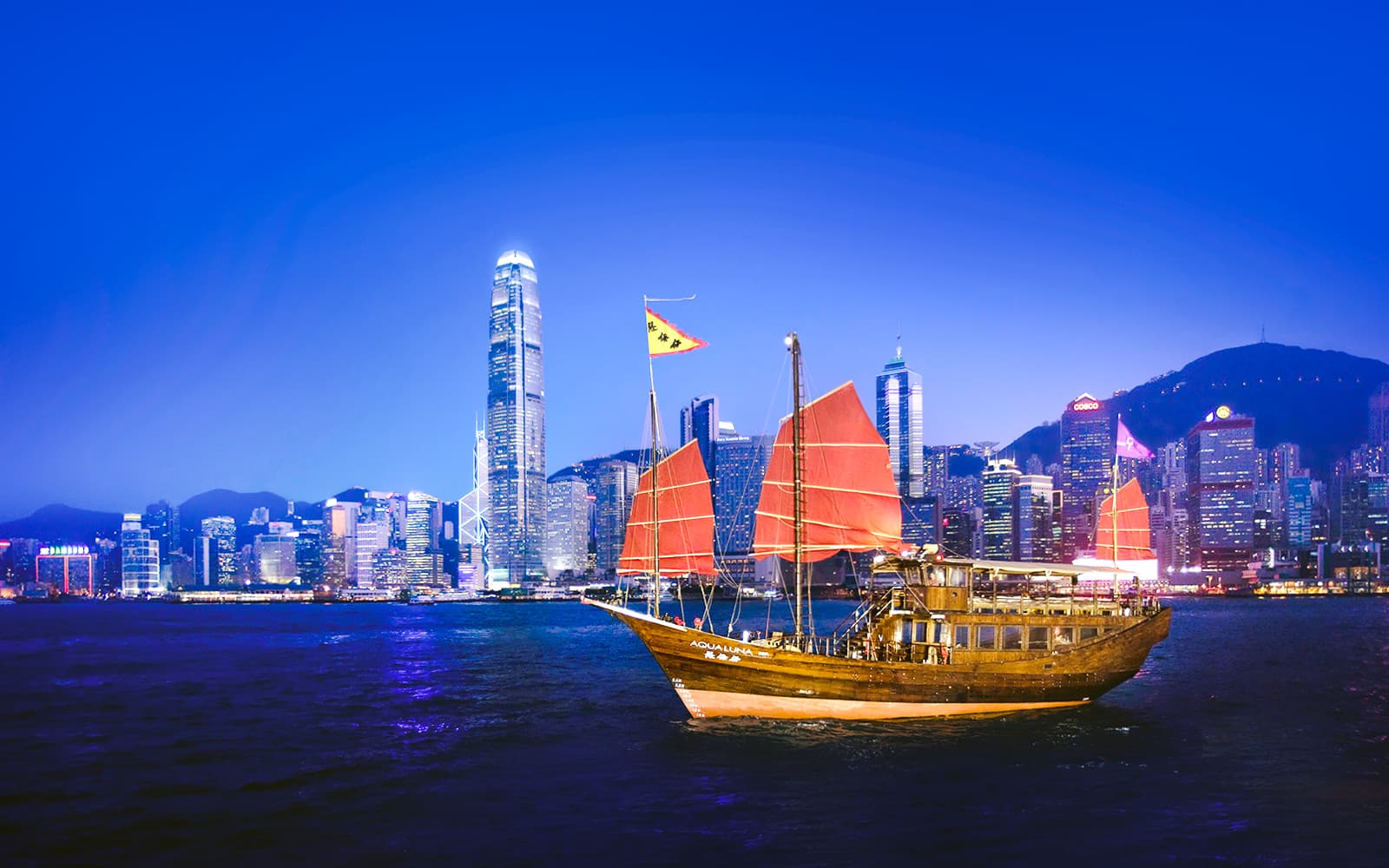 Aqualuna Dim Sum Cruise tickets in Hong Kong - Activities | TickYourList