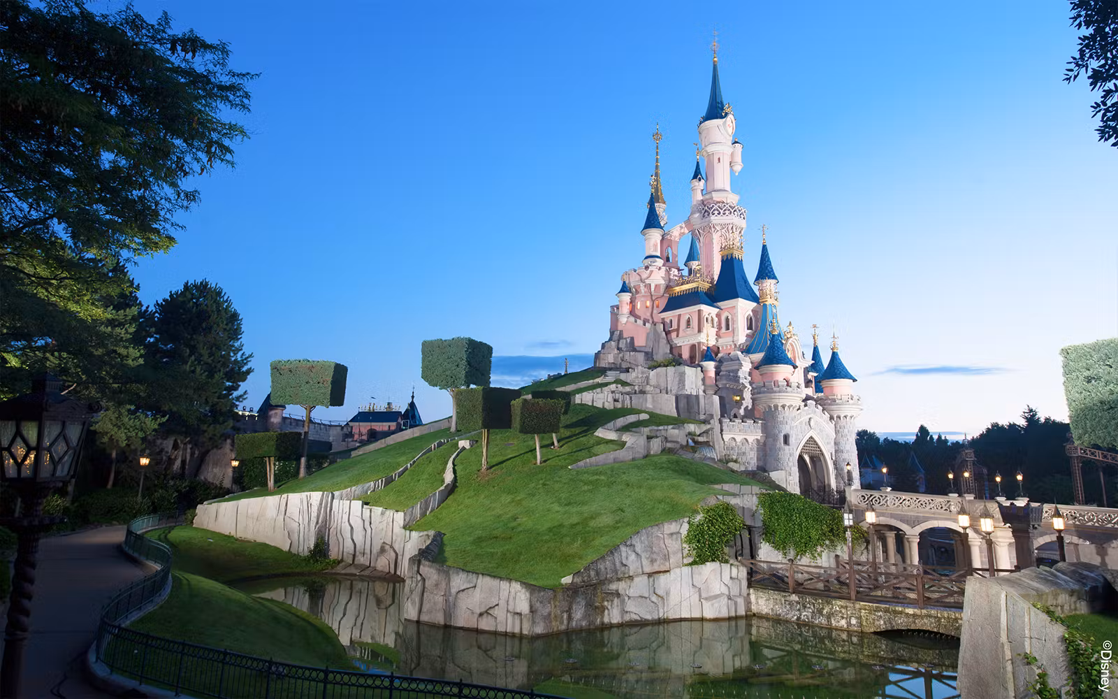 Multi-Day Ticket to Disneyland® Paris in Paris - Activities | TickYourList