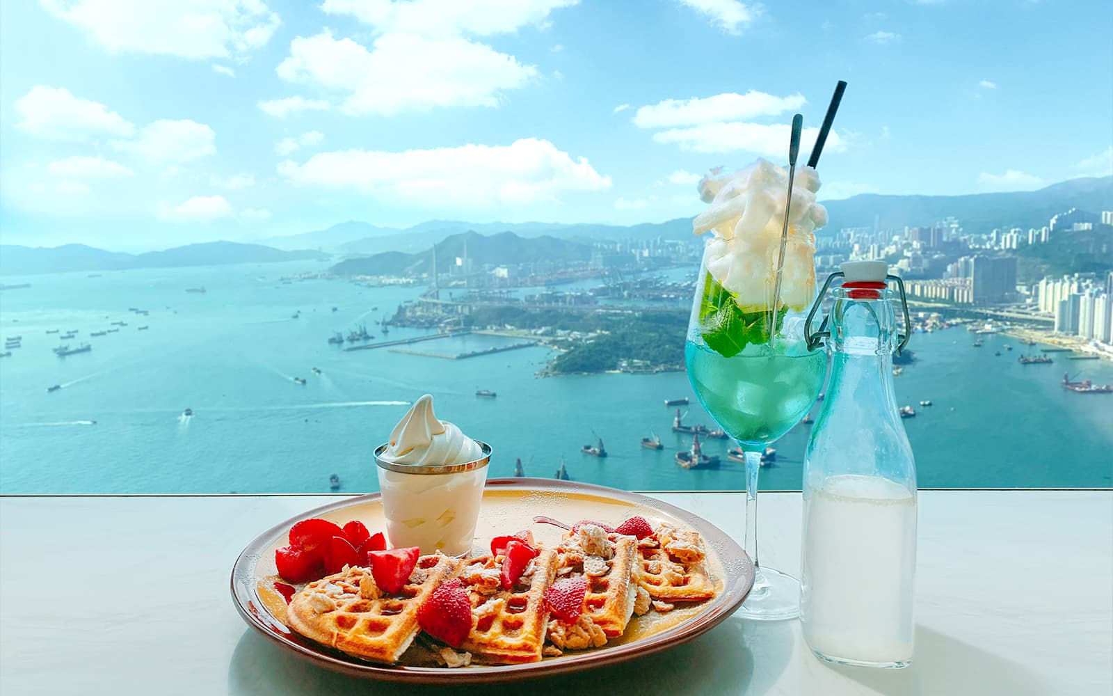 Sky100 Observation Deck with Café100 Meal/Drinks tickets in Hong Kong - Features | TickYourList