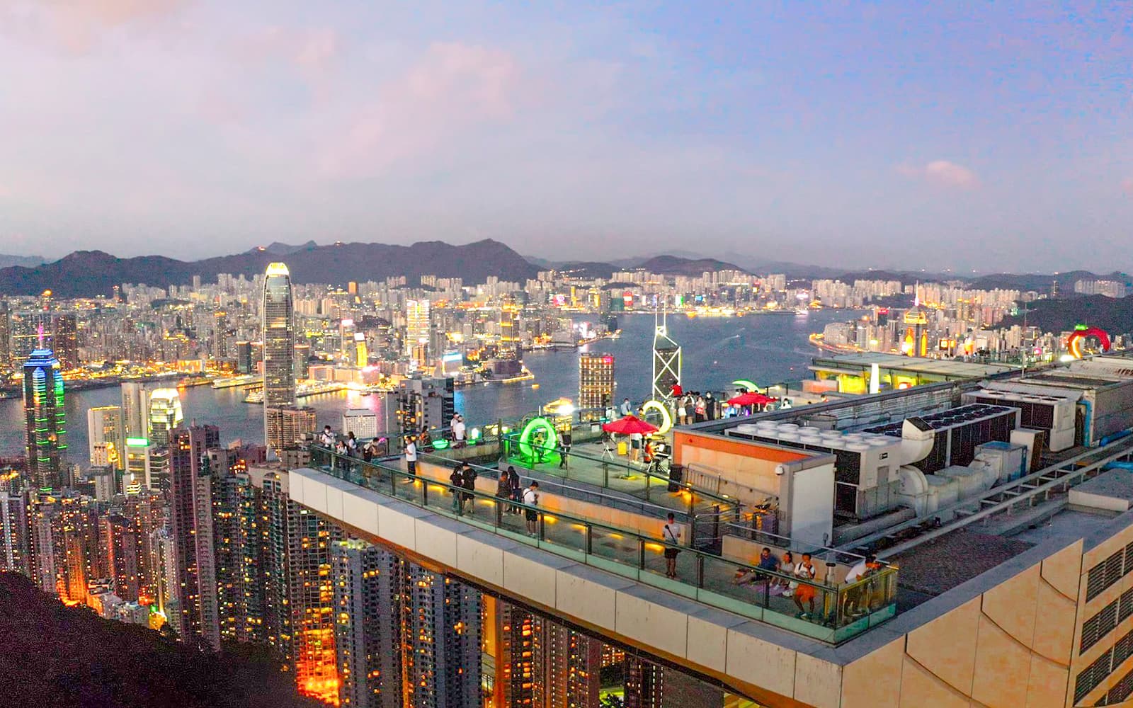 Admission Tickets to Sky Terrace 428 in Hong Kong - Features | TickYourList