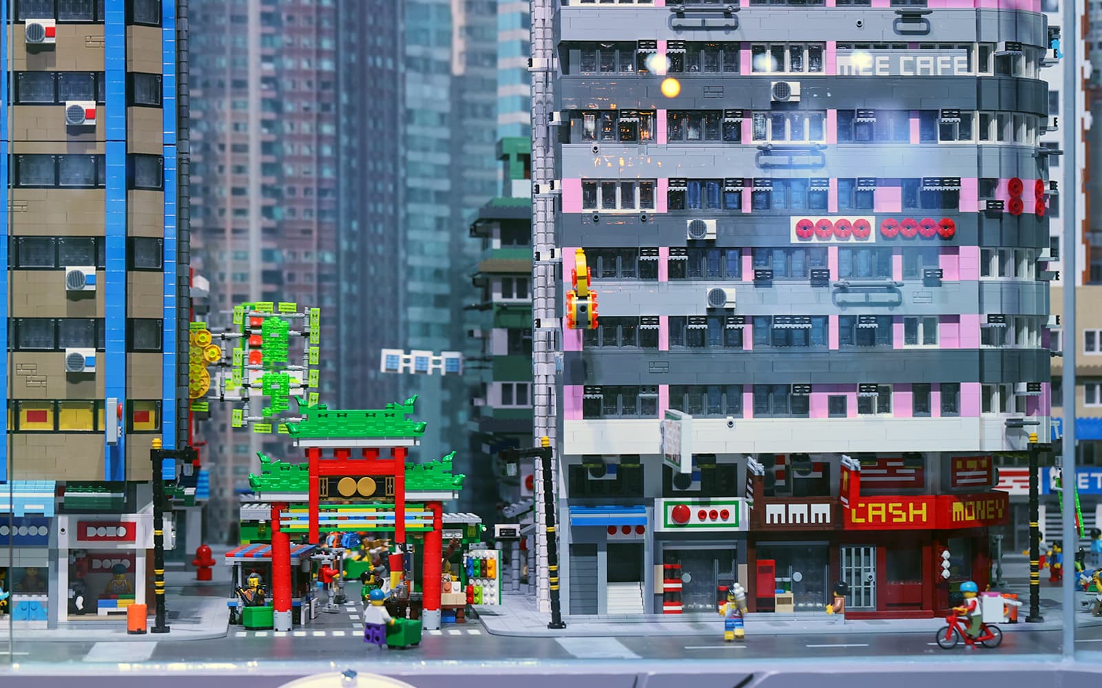 Entry Tickets to LEGOLAND® Discovery Centre Hong Kong in Hong Kong - Features | TickYourList