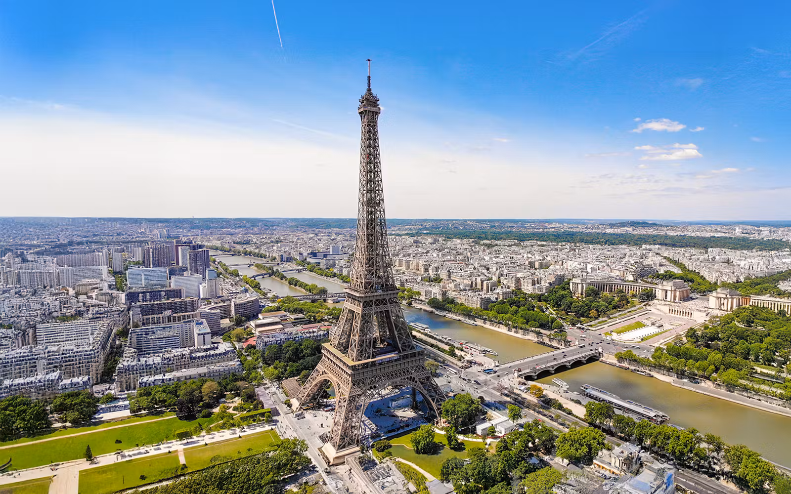 Eiffel Tower Guided Tour by Elevator: Summit or Second Floor