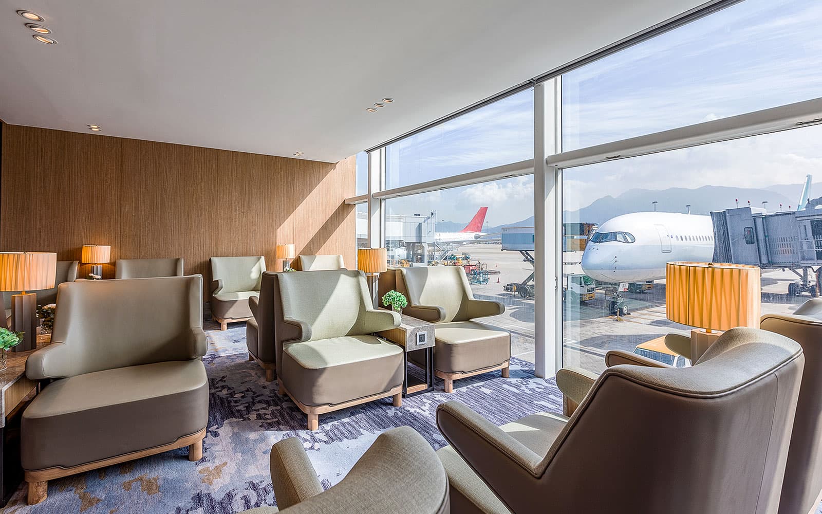 Plaza Premium Lounge Access at Hong Kong International Airport: Standard Lounge tickets in Hong Kong - Highlights | TickYourList