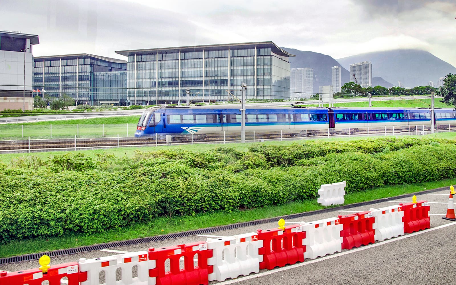 Round Trip Hong Kong Airport Express Tickets: Direct Entry (QR Code) in Hong Kong - Attractions | TickYourList