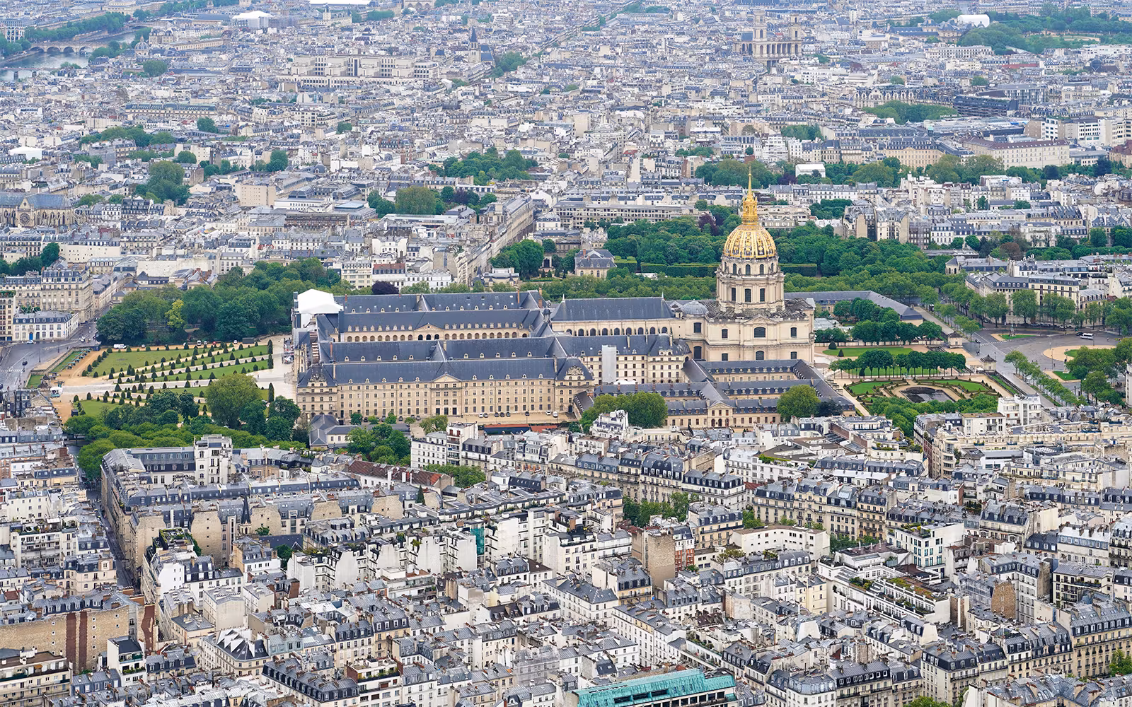 Eiffel Tower Guided Climb by Stairs tickets in Paris - Features | TickYourList
