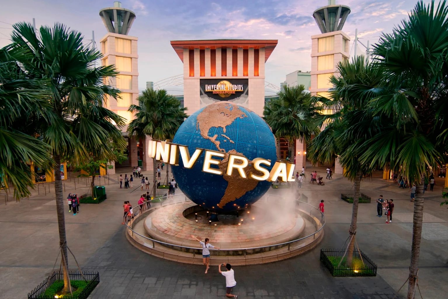 Exciting moments at Universal Studios Singapore attraction