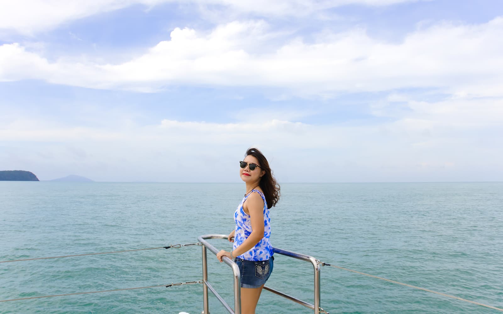 Round-trip Ferry: Singapore to Desaru Coast tickets in Johor Bahru - Full Experience | TickYourList