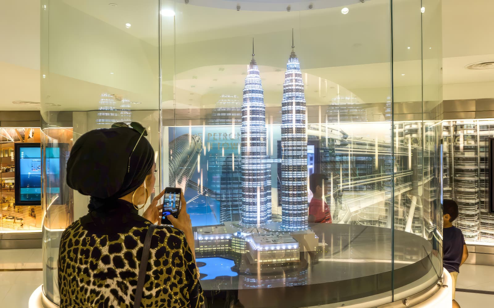 Petronas Twin Towers Tickets in Kuala Lumpur - Features | TickYourList