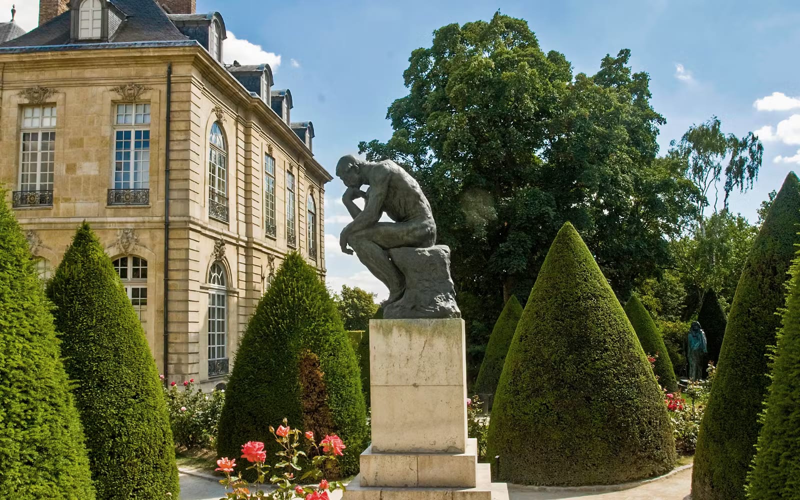 2ebbc3574fb66336ec9a3a60e8e5c66f-RodinMuseumSkiptheLineTickets-SculpturesGarden2.avif