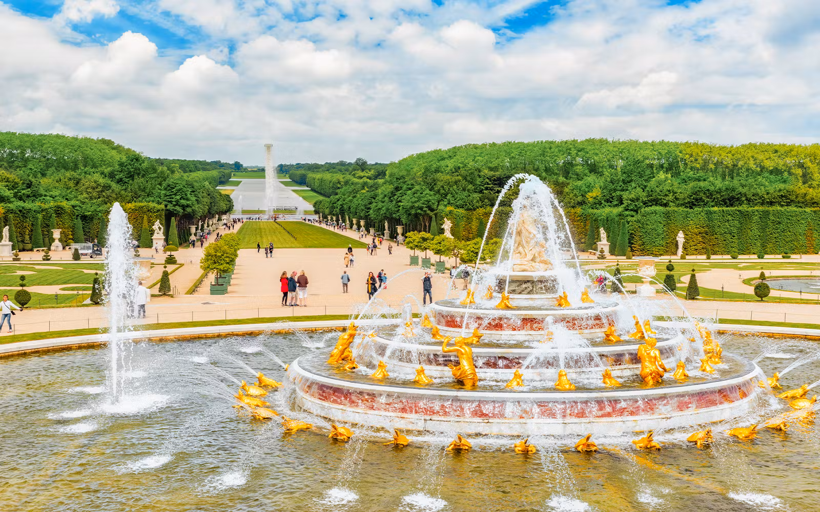 Palace of Versailles Timed Entry Tickets with Optional Access to the Gardens in Paris - Features | TickYourList