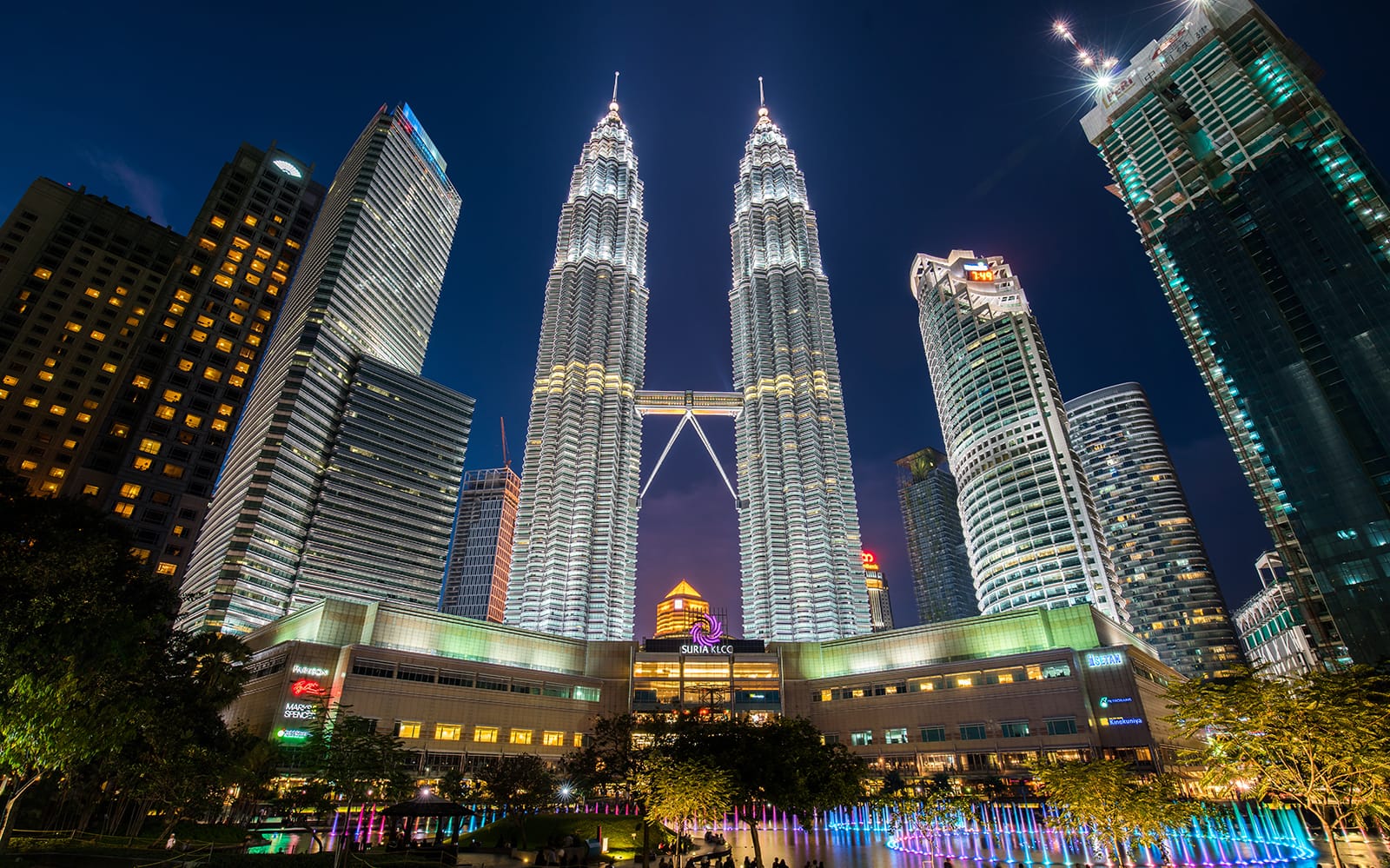 Combo (Save 5%): Petronas Twin Towers + KLIA Ekspres Tickets in Kuala Lumpur - Features | TickYourList