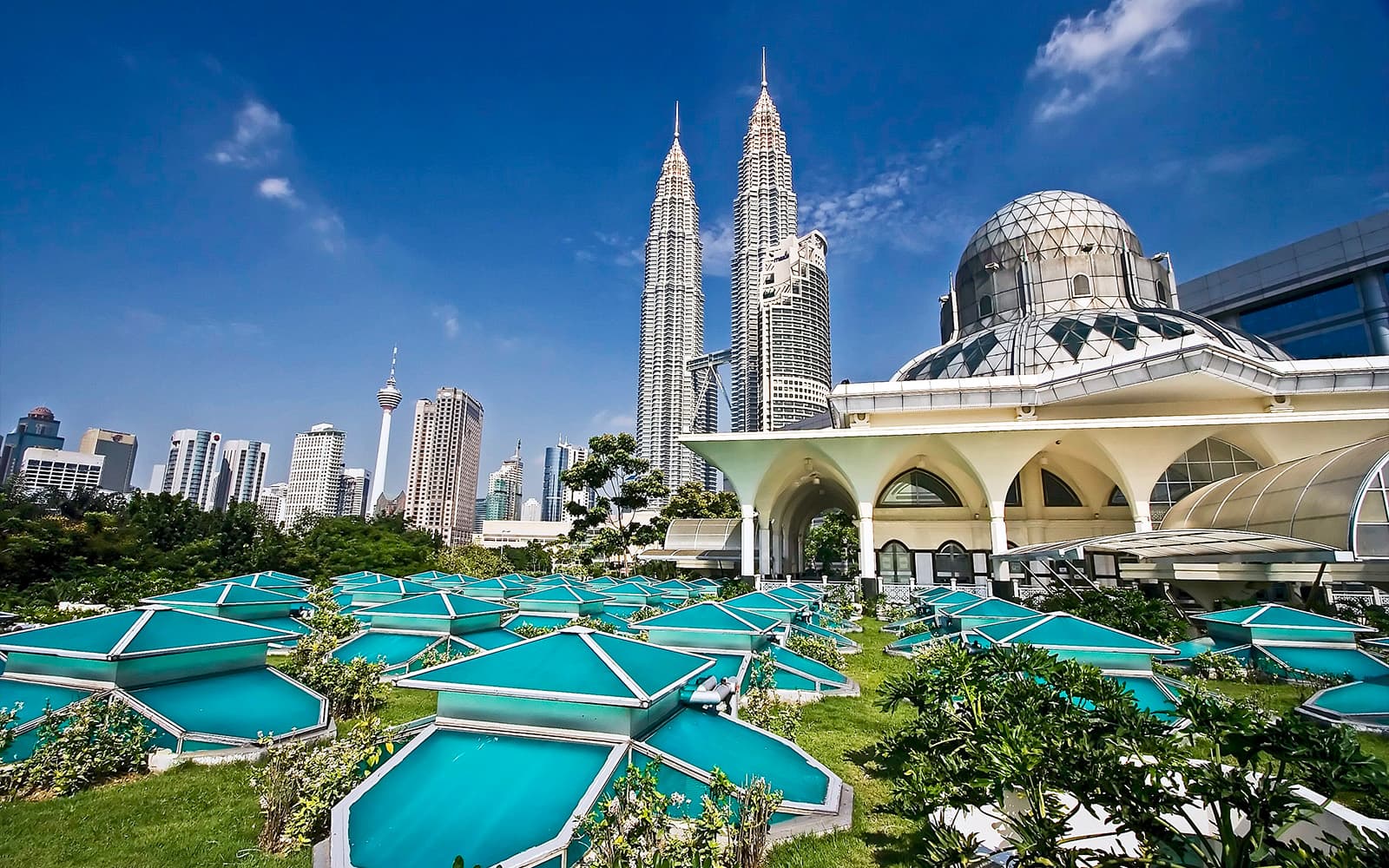 Combo (Save 5%): Petrosains, The Discovery Centre + Petronas Twin Towers Tickets in Kuala Lumpur - Highlights | TickYourList