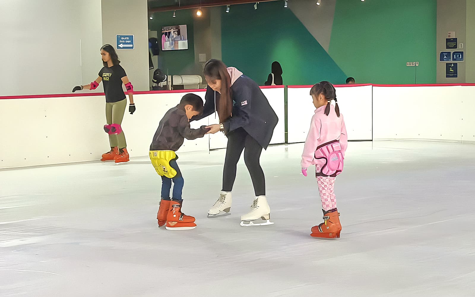 Blue Ice Snow Park Ice Skating Tickets - 163 Retail Park in Kuala Lumpur - Highlights | TickYourList