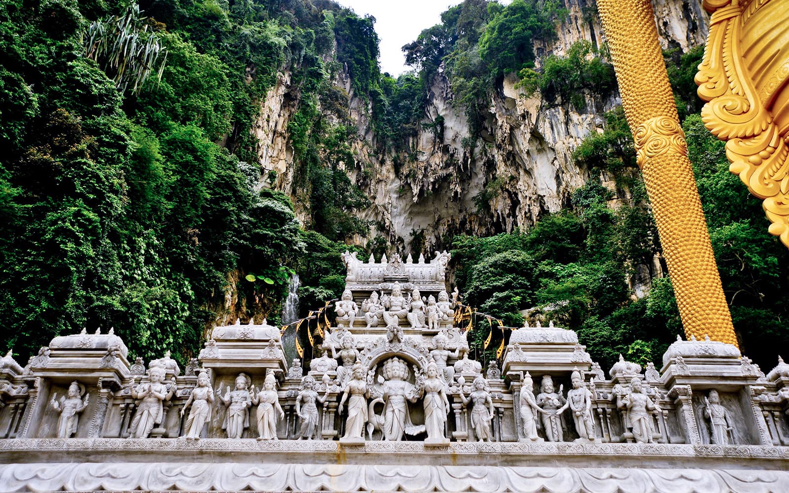 From Kuala Lumpur: Private Half-Day Batu Caves & Cultural Temple Tour with Transfers tickets in Kuala Lumpur - Highlights | TickYourList