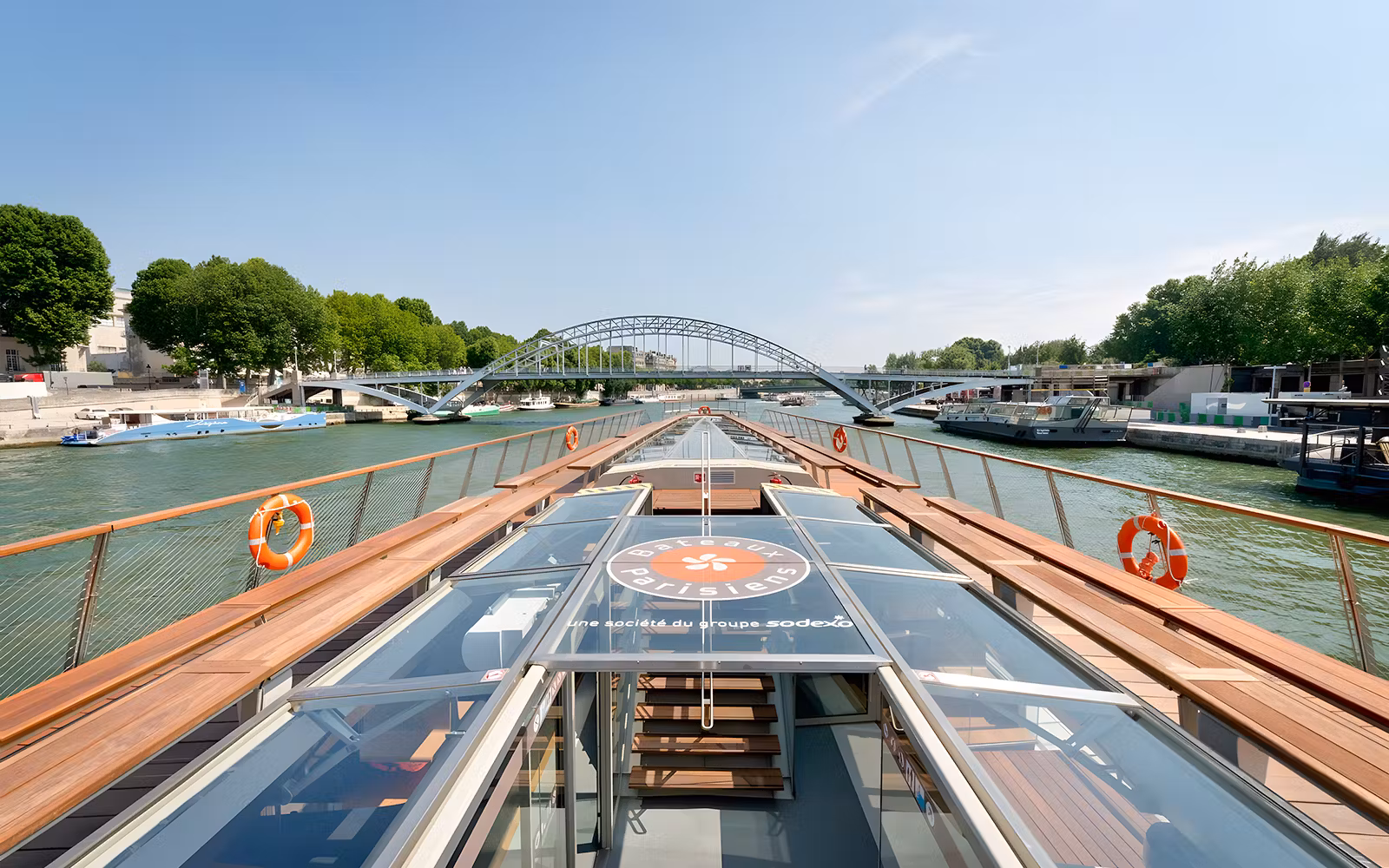 Seine River Sightseeing Cruise from the Eiffel Tower tickets in Paris - Highlights | TickYourList