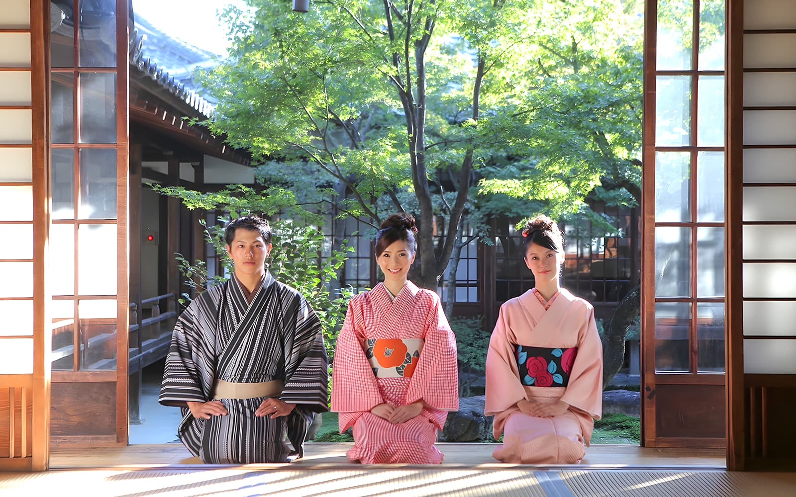 Geisha and Maiko Makeover Experience in Kyoto tickets in Kyoto - Features | TickYourList