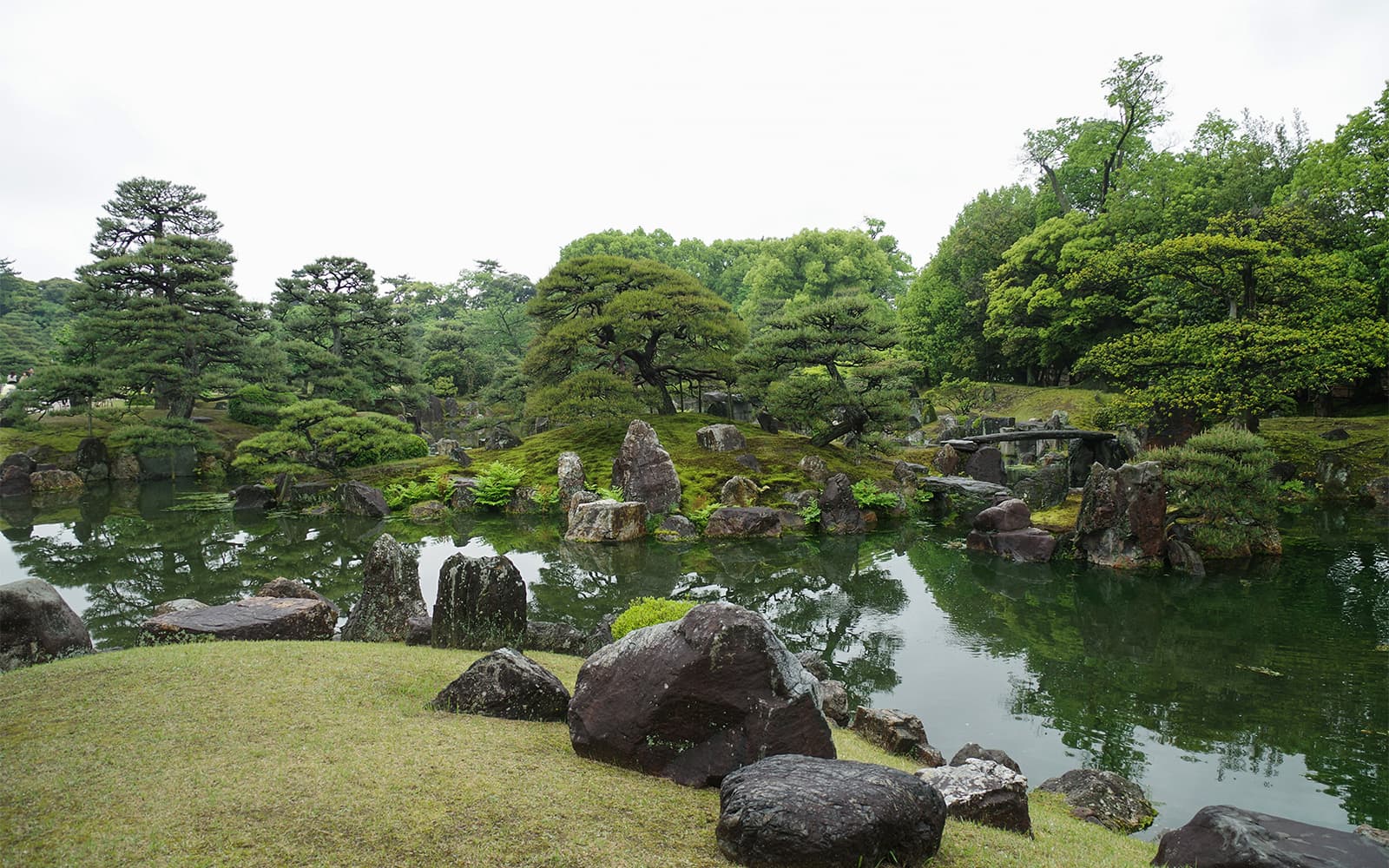 Tickets to Nijo Castle and Ninomaru Palace in Kyoto - Features | TickYourList