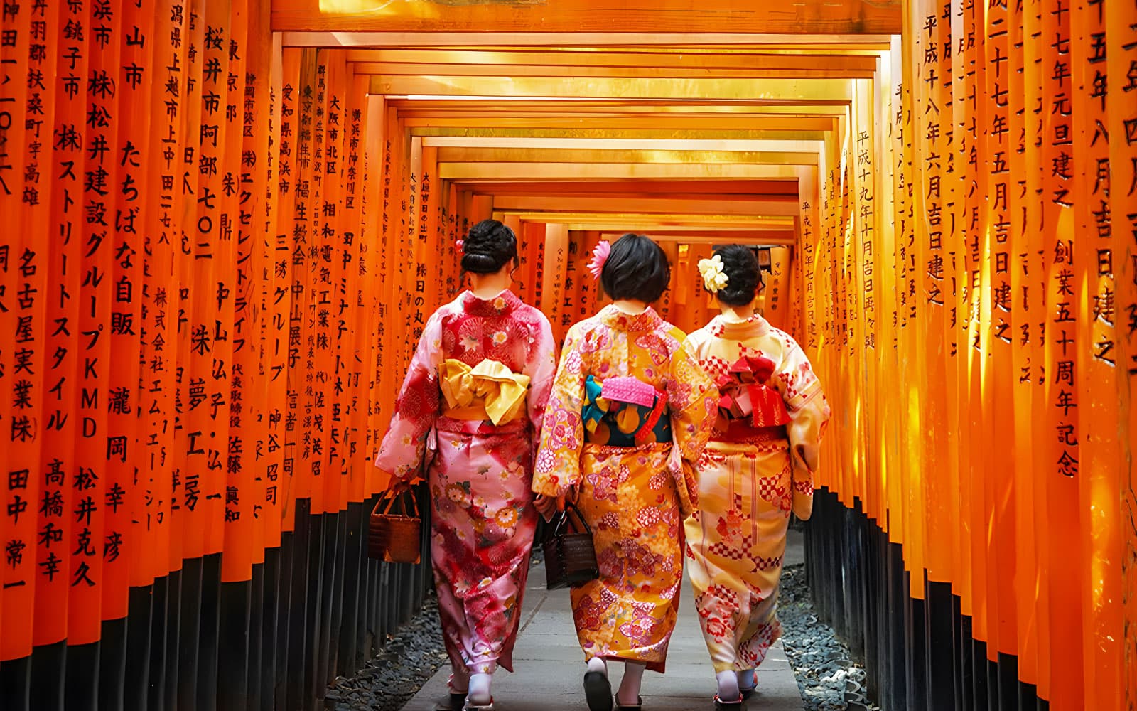 From Kyoto/Osaka: Kinkakuji, Kiyomizu Temple Area, & Fushimi-Inari Shrine Guided Day Tour