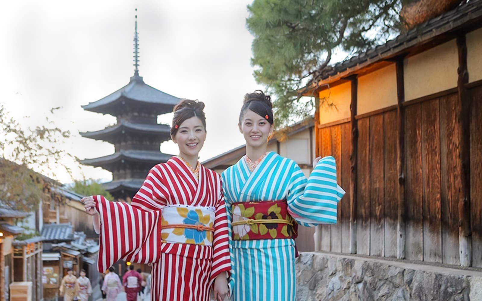 Kyoto: Kimono Rental in Kiyomizu Temple tickets in Kyoto - Activities | TickYourList