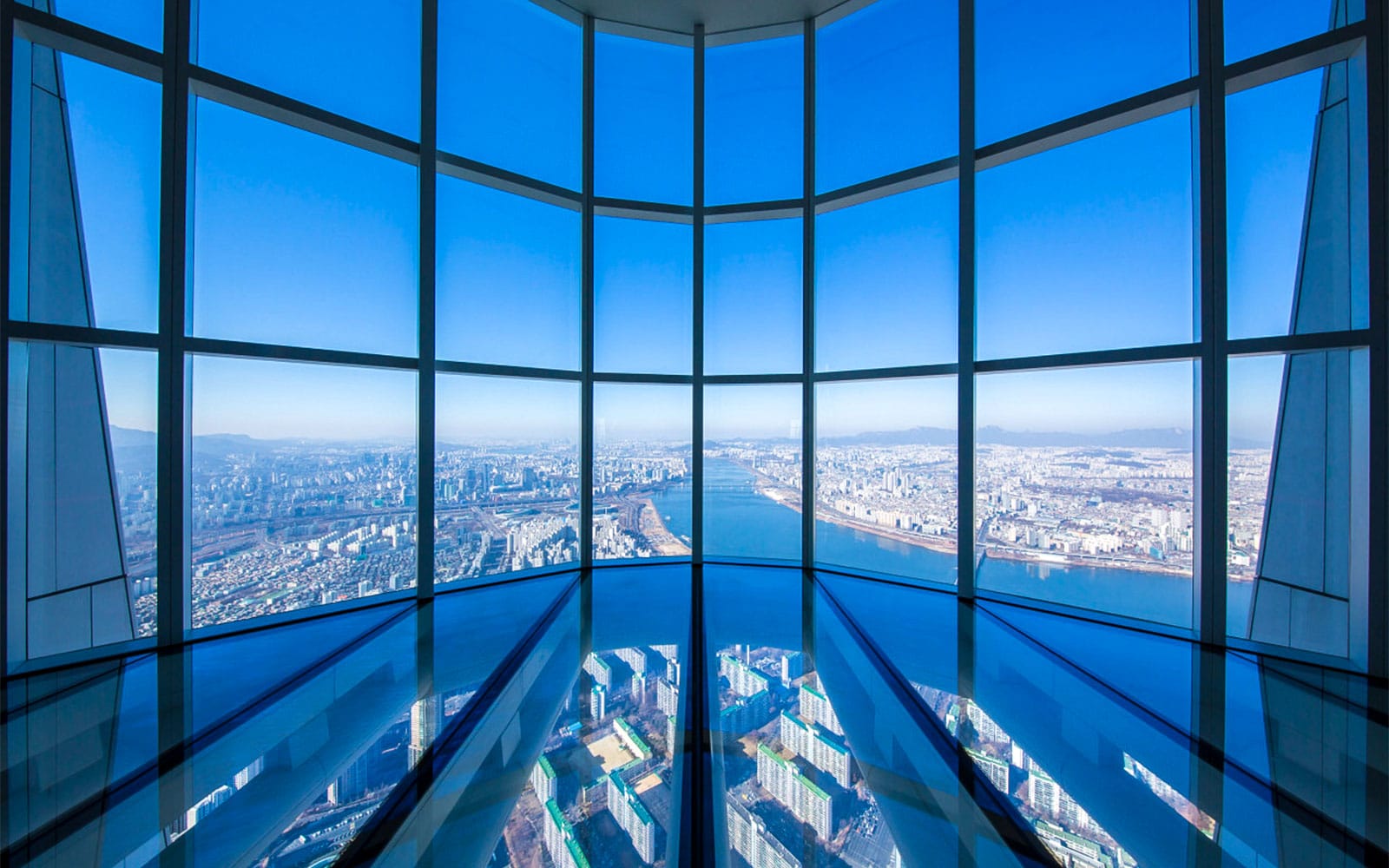 Lotte World Tower Seoul Sky Observatory Tickets experience in Seoul | TickYourList