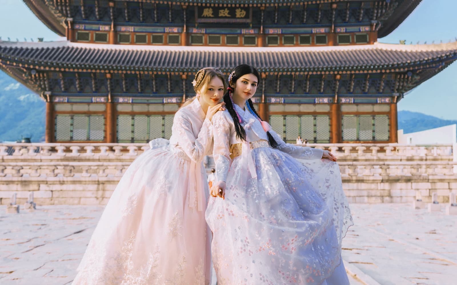 Hanbok Rental Experience at Seoul Gyeongbokgung Palace tickets in Seoul - Highlights | TickYourList