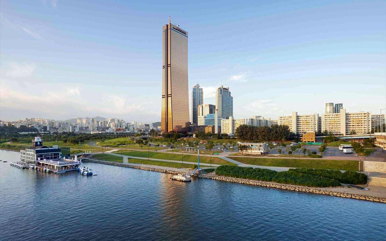 63 Building Observatory Tickets with Optional Aqua Planet & Sky Art Visit experience in Seoul | TickYourList