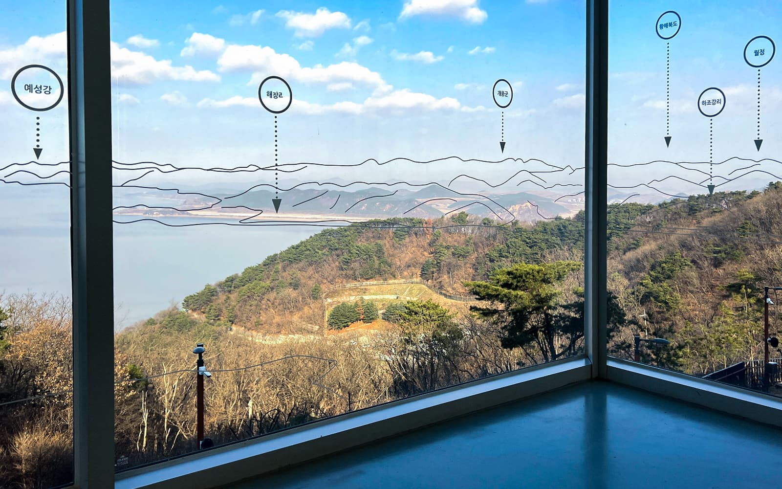 Full-Day Tour of Paju/Gimpo/Cheorwon Demilitarized Zone (DMZ) tickets in Seoul - Features | TickYourList
