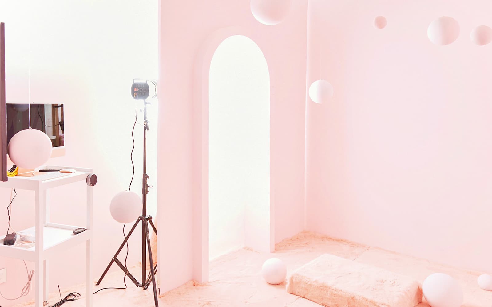 Photo Shoot in Studio Seeik Seoul tickets in Seoul - Activities | TickYourList