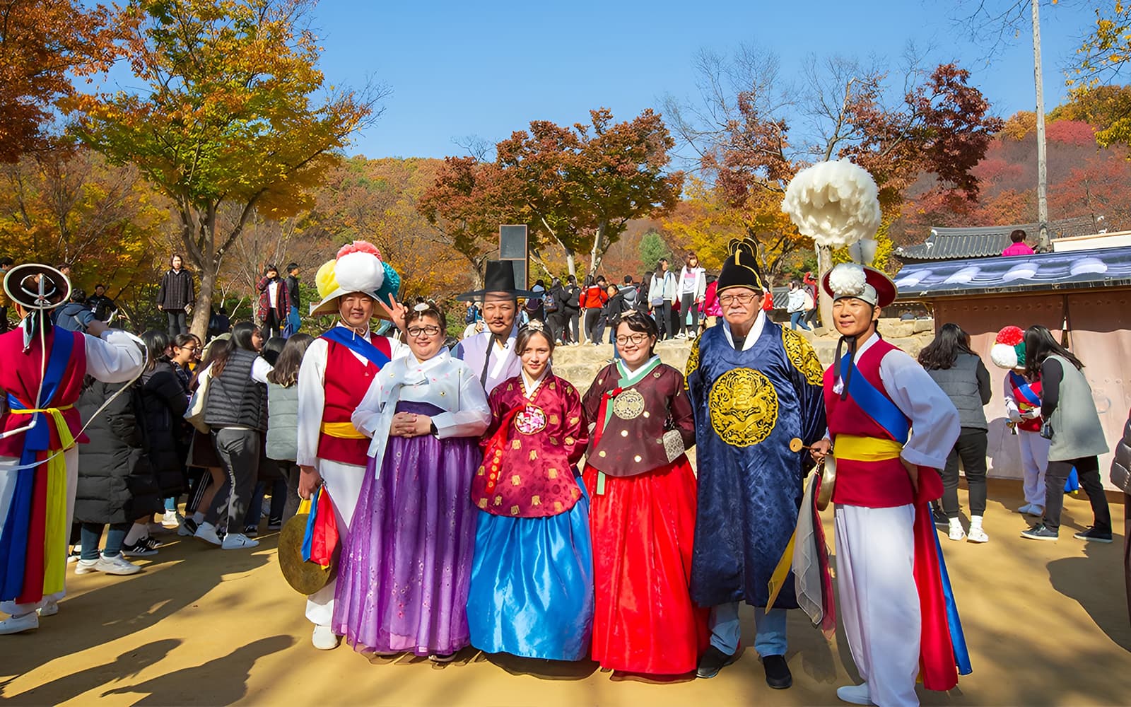 Guided Tour of Korean Folk Village & Suwon Fortress with Return Transfers