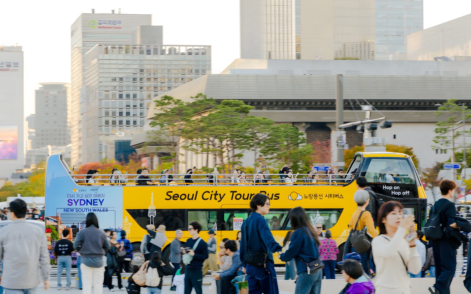 Yellow Balloon City Bus: Dongdaemun Hop-on Hop-off Bus Tour tickets in Seoul - Activities | TickYourList