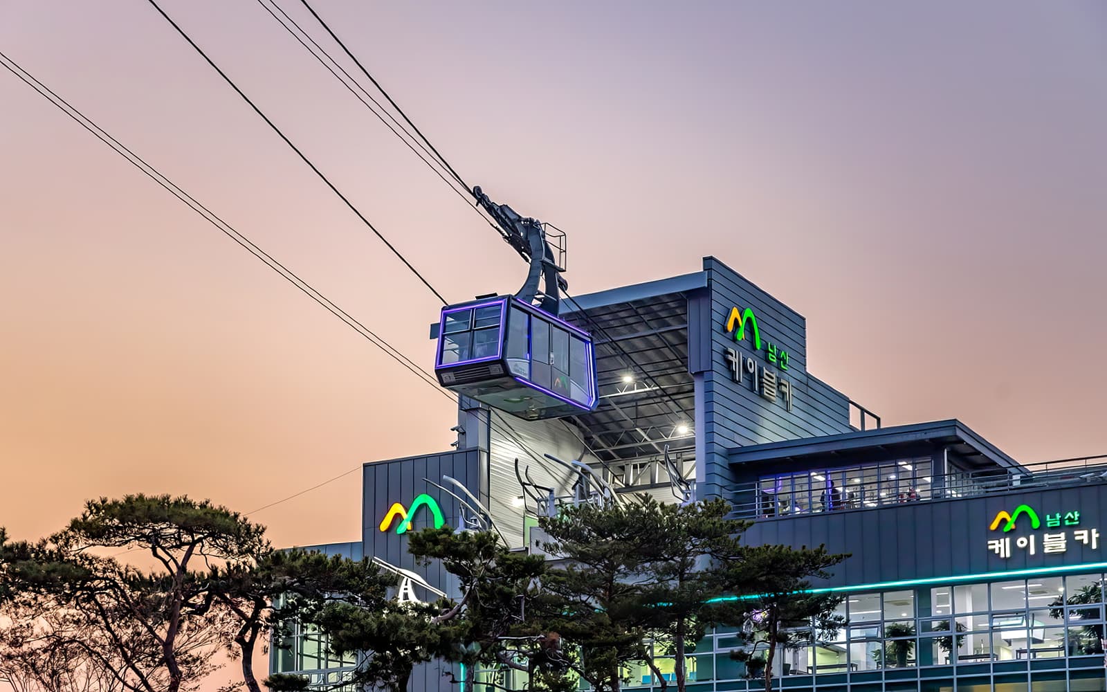 Namsan Cable Car Weekday Round Trip Tickets experience in Seoul | TickYourList