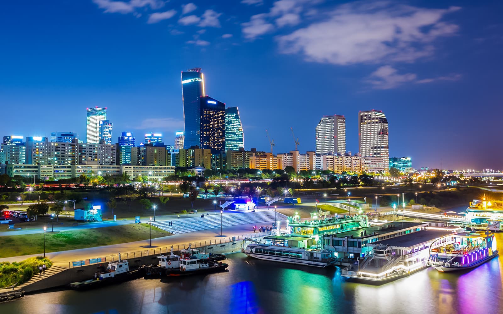 Han River Night Cruise by Eland Cruise tickets in Seoul - Attractions | TickYourList