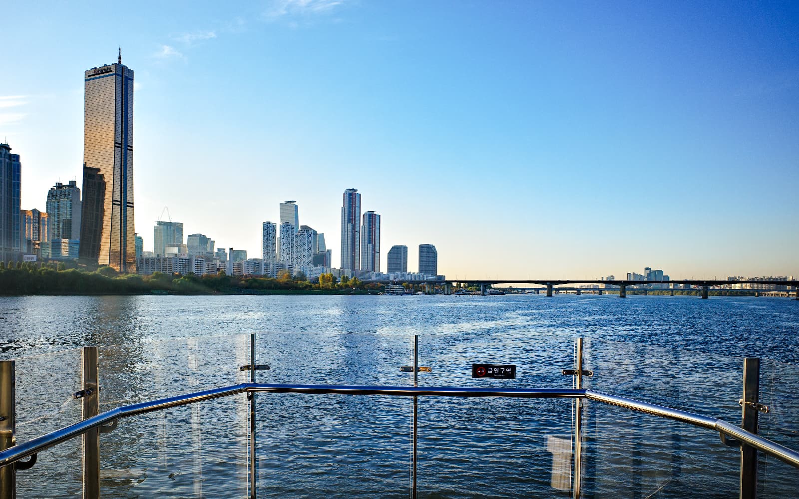 Jamsil Han River E-land Ferry Cruise tickets in Seoul - Activities | TickYourList