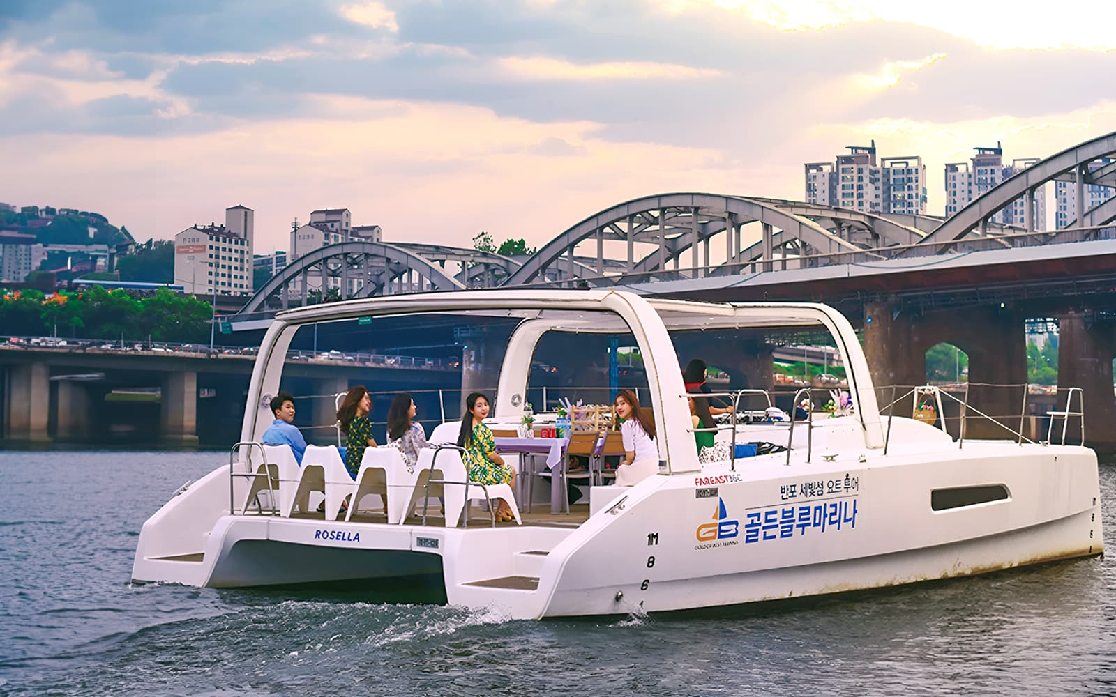 Han River Marina Yacht Experience tickets in Seoul - Activities | TickYourList