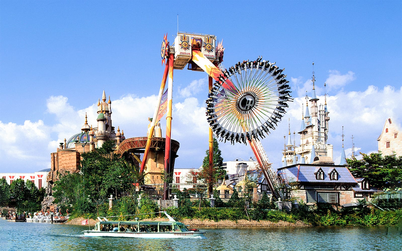 Lotte World Theme Park: 1-Day Pass + Magic Pass (Skip the Lines) tickets in Seoul - Attractions | TickYourList