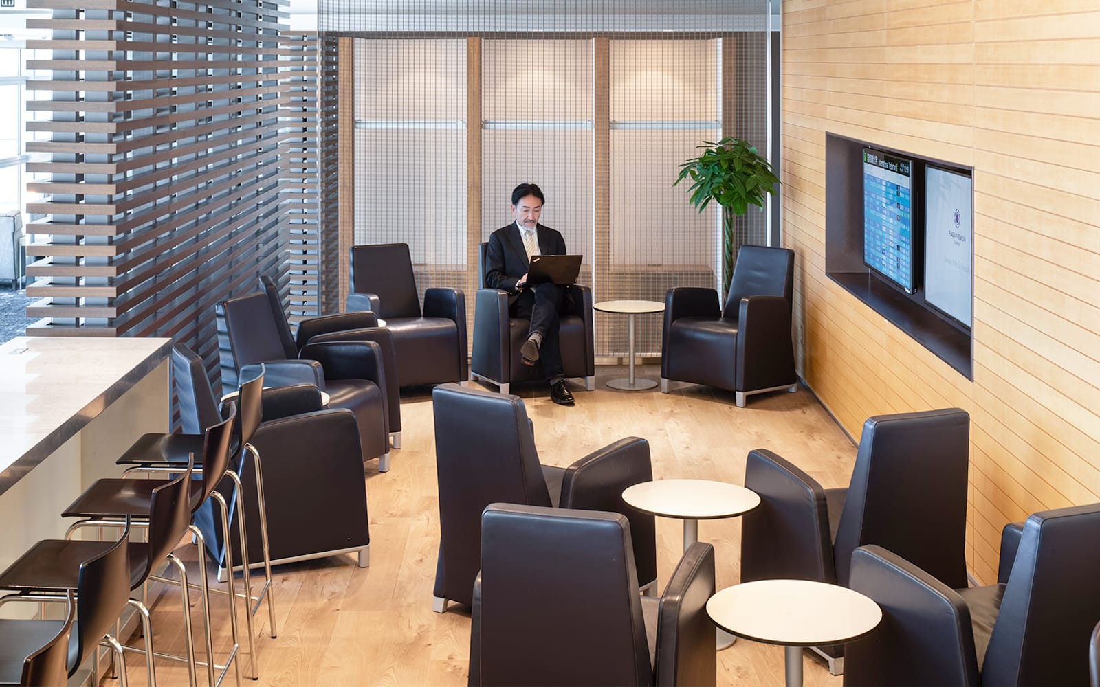 Tickets to Plaza Premium Lounge at Chubu Centrair International Airport in Nagoya - Attractions | TickYourList