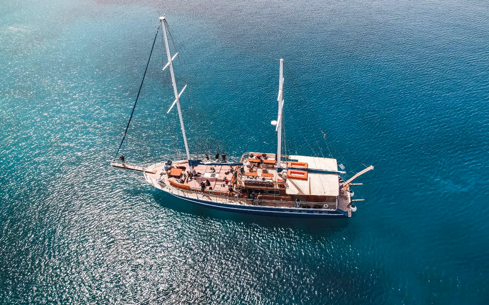 From Athens: Agistri, Moni and Aegina Island Day Cruise with Meals & Drinks