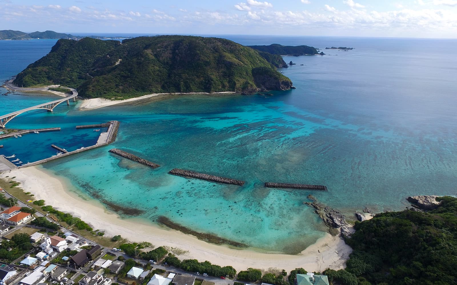 Half Day Guided Snorkeling Tour in Kerama Chibishi Island with Optional Parasail