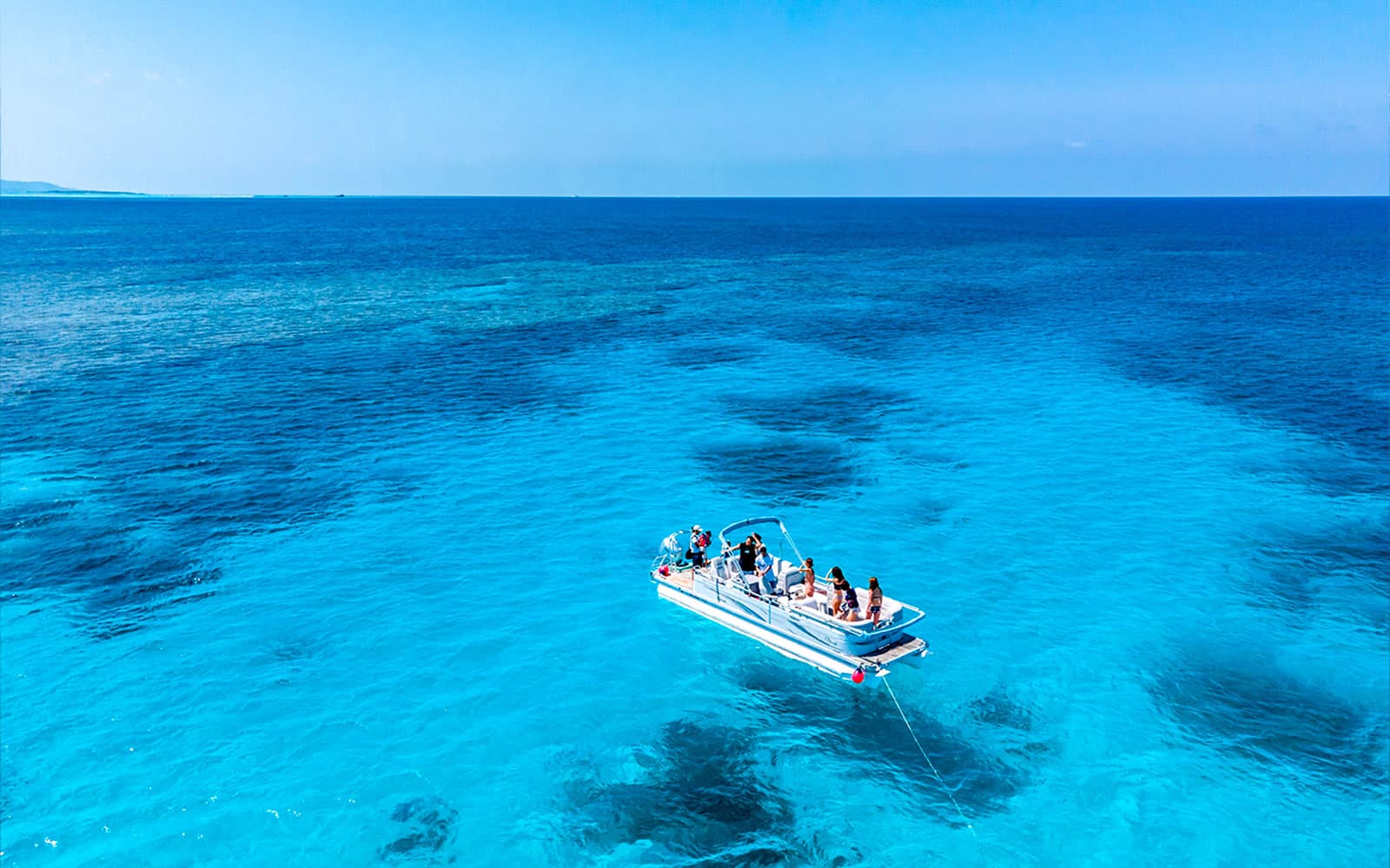 3-Hr Premium Cruise on Ishigaki Green Sea with Snorkeling