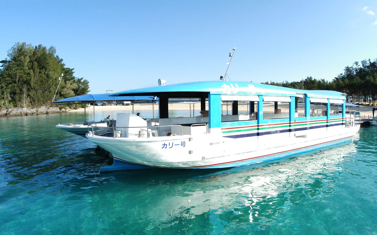 Okinawa Hip Hop Bus Tour with Churaumi Aquarium, Glass Boat Ride & American Village tickets in Okinawa - Attractions | TickYourList