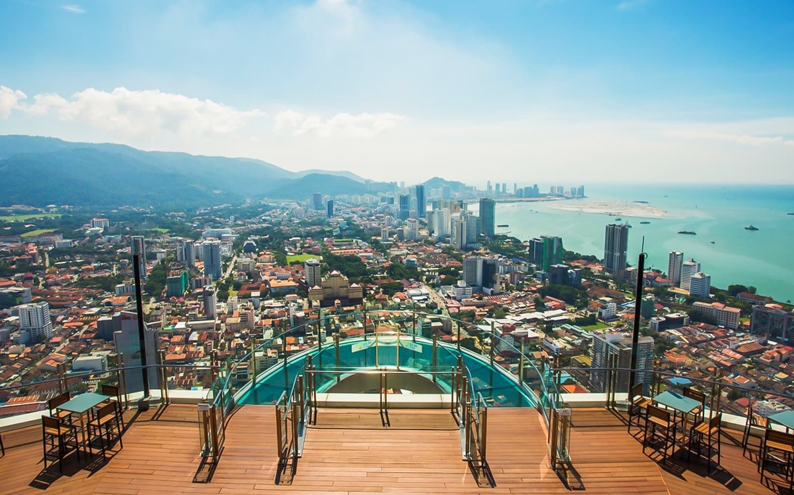 Tickets to The Top Penang- Top Boutique Aquarium in Penang - Attractions | TickYourList